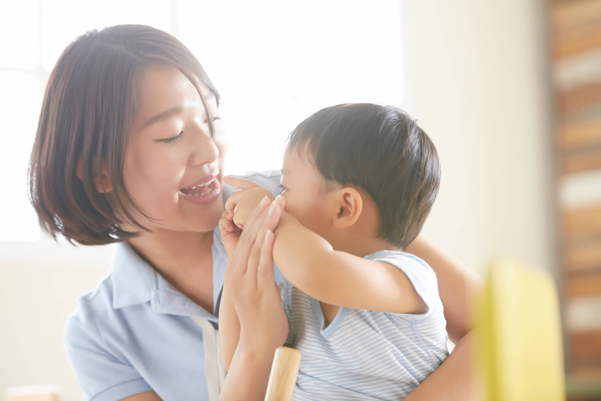 子どもにはいつまで抱っこをしてあげたらいい 正しいやり方やポイントも解説 Hauska